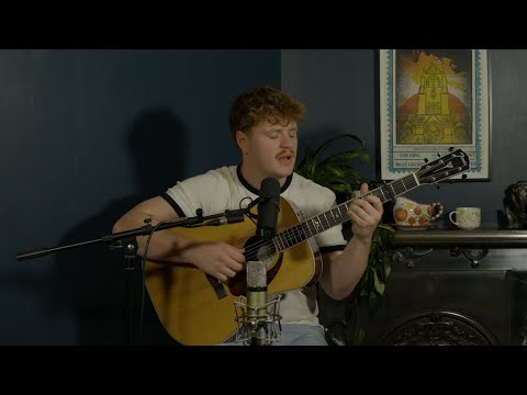 Sonny Tennet - Hopelessly Devoted To You (Acoustic Cover)