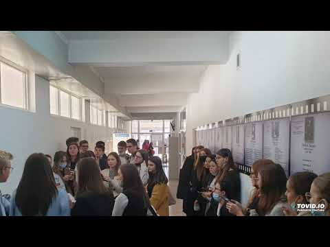 Elevi Filadelfia - cantec spontan