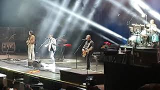 Weezer - Paranoid / Say It Ain't So 24/09/2019 @ Movistar Arena