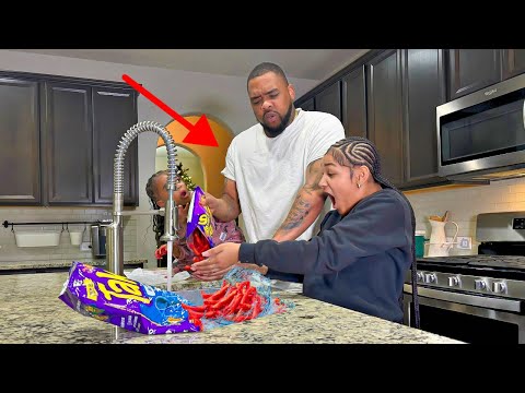 BÖSER VATER ZERSTÖRT DIE TAKIS DER TÖCHTER!