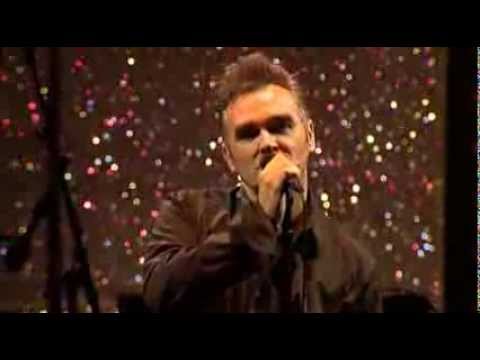 Morrissey - Irish Blood, English Heart (Move Festival, Manchester 2004)