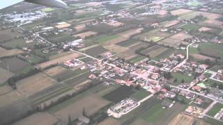 preview picture of video 'Landing at Treviso Airport, Veneto, Italy - October 2014'