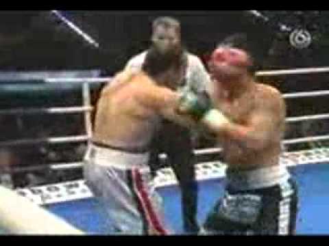 Боксер Денис Шафиков. Boxer Denis Shafikov