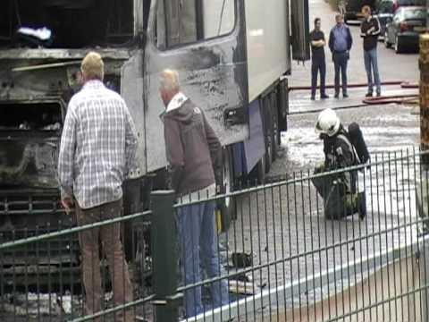 vrachtwagen in de brand boezembocht 02 - 10 - 09