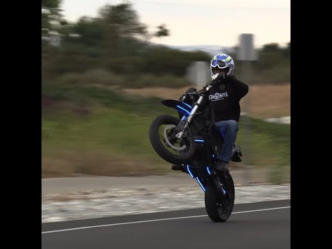 Zero FXS Electric Motorcycle Extreme Range Test Supermoto Twisty Ride