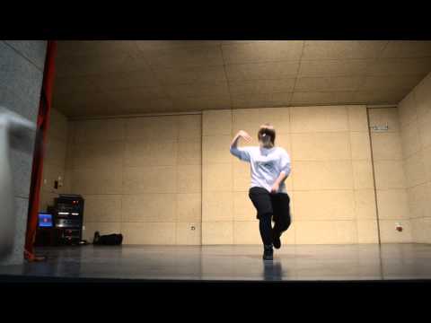 Amu M-TASS - Miss Right (Teen Top) - Christmas Talent Show