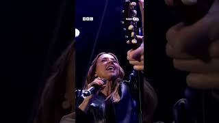 Bryan Adams And Mel C Sing &#39;When You&#39;re Gone&#39;