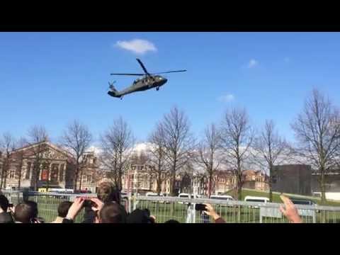 Entourage of US President Obama landing at Museumplein #1