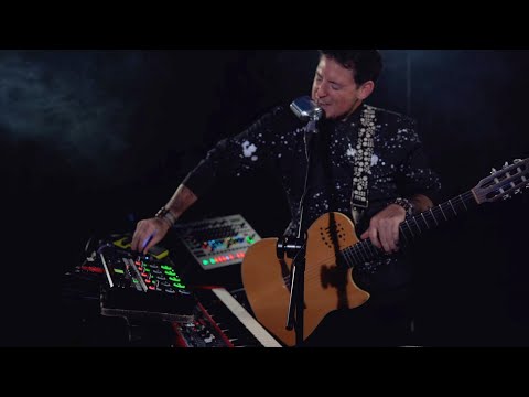 Live Looping Mashup // BOSS RC-505 Loop Station // "Wicked Game/Praise You/Me Gustas Tu"