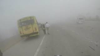 MISSED!! an Accident during Smog on Yamuna Exressway to Delhi