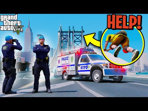 NYPD Emergency Service Unit Rescues Man Climbing The Liberty City Bridge In GTA 5