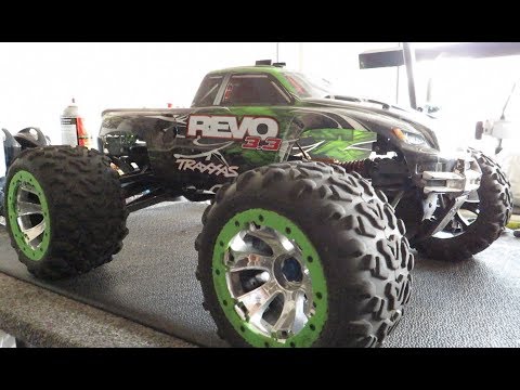 Traxxas Revo MY FAVORITE BASHER!