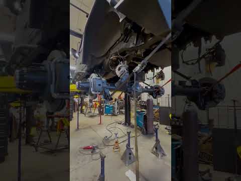 Ever seen Dynatrac D60 & D80 Axles on a Jeep Wrangler?!