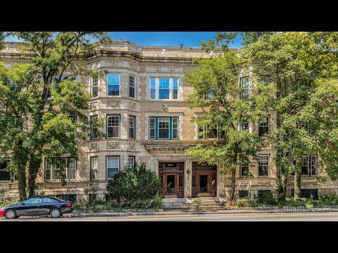497 Boylston St, Unit 2, Brookline MA - for sale by Peter Racheotes - Tel 617-688-7850