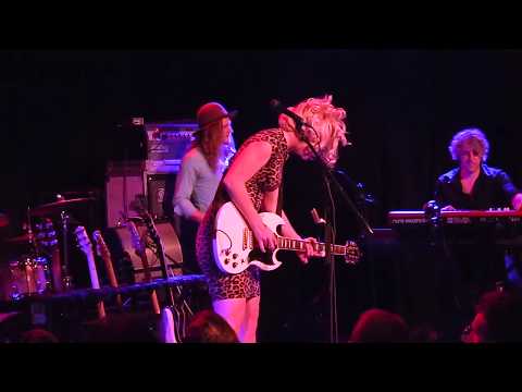 Samantha Fish - "Somebody's Always Trying" - High Noon Saloon, Madison, WI - 12/13/18