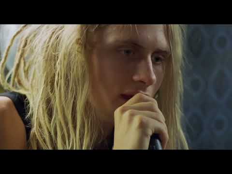 (Helmiä ja sikoja) Jimi Pääkallo (Raffe Leppänen) - Hän / Amanda Pilke - Rakkauden haudalla