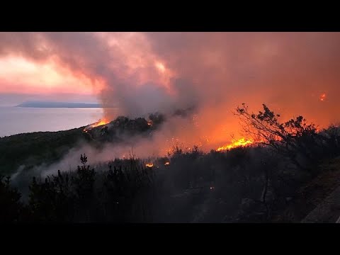 Video Thumbnail: Tourist towns evacuated as Croatia battles 122 wildfires