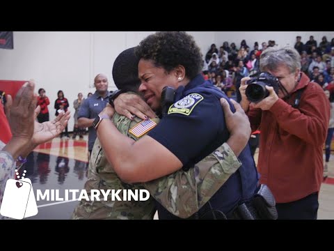 Entire school is in on homecoming surprise for Army mom | Militarykind
