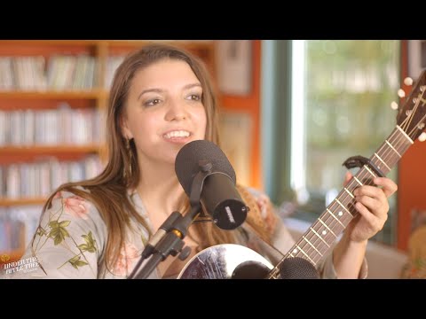 Daisy Chute - 'Ae Fond Kiss' (Robert Burns cover) | #UnderTheAppleTree