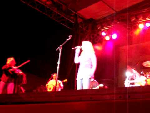 Patty Loveless (featuring Kylie Harris from GAC)-Nothing but the lonely in my heart tonight