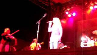 Patty Loveless (featuring Kylie Harris from GAC)-Nothing but the lonely in my heart tonight