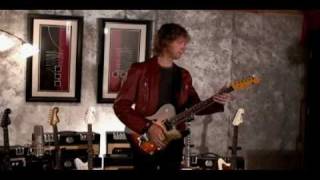 Video thumbnail for Elliott Guitars---Raven---Demo by Peter Stroud by Jason Barr