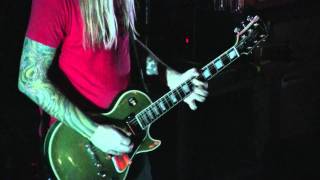2010.12.12 The Sword - The Night The Sky Cried Tears of Fire (Live in Chicago, IL)