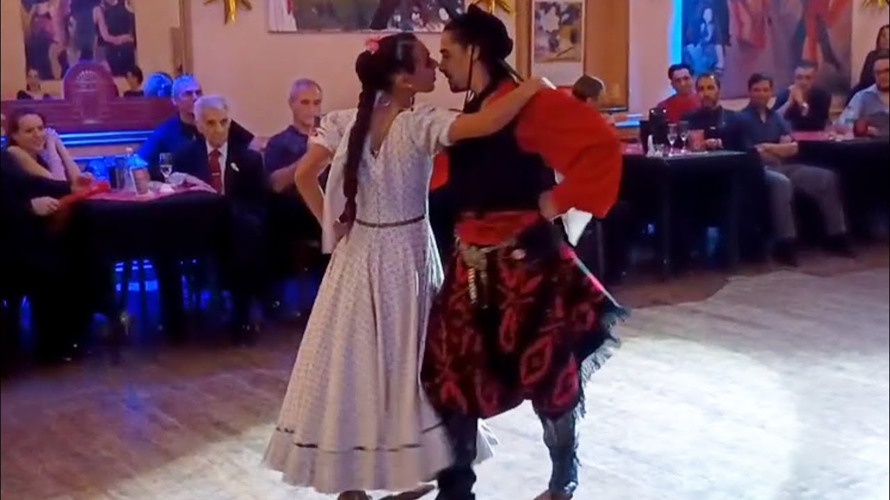 Compañia Folklórica Popular de Leonardo Freire. En lo de Balmaceda Milonga 22may25 (2)