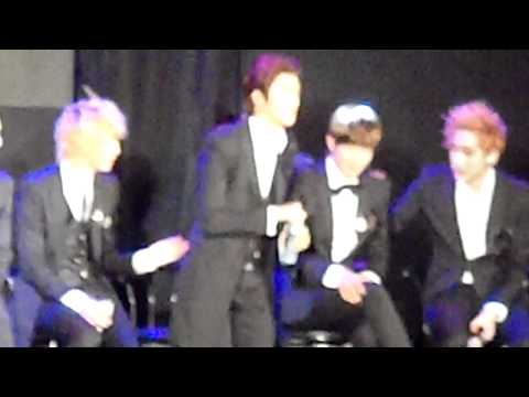 [FANCAM] 01.13.12 ZE:A Dongjun doing back flip