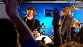 Foo Fighters - This Is A Call (live)