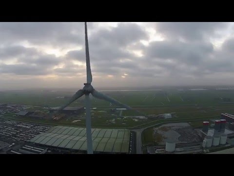 Drone - windturbine Haatlandhaven Kampen