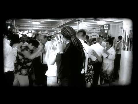 Młode Głody - 7 czerwonych róż