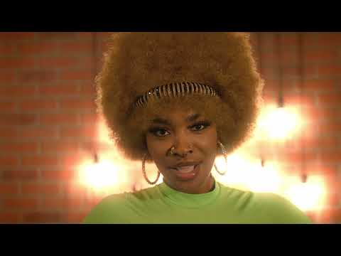 Mr. Legz & Mckayla (feat. Kevin Crown) - Queen Tings (Official Music Video)