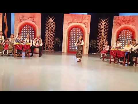 Oprea Elena Miruna- DOUĂ MAME PENTR-O FATĂ (cover)