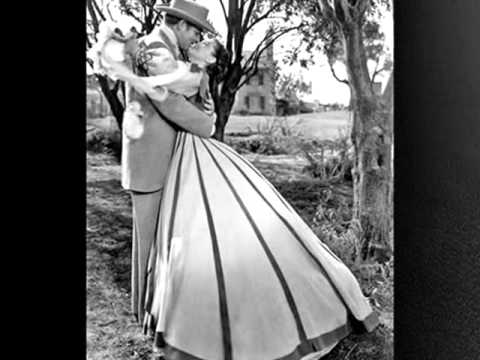 Roarin' 20s: The Virginians (Nat Shilkret) - It's A Million To One You're In Love, 1927