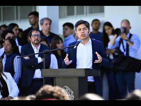 Desde Ensenada, Kicillof cuestionó los recortes de fondos educativos de Milei