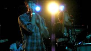 Runner Runner-She&#39;s My Kinda Girl