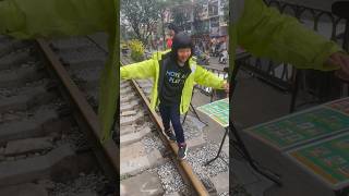 하노이 기찻길카페 철길따라