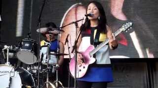 Shonen Knife (少年ナイフ) live Tokyo Crazy Kawaii Paris 2013 (Pop Tune)