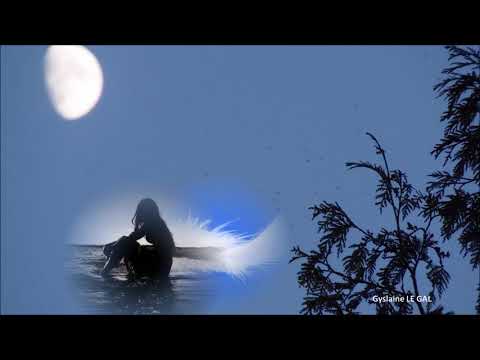 il est la caresse de l ange He is the angel's caress