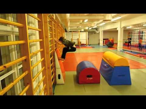 download lagu mp3 mp4 Spurtti, download lagu Spurtti gratis, unduh video klip Spurtti