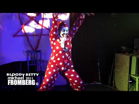 Bloody Betty Serial Killers John Wayne Gacy - Michael Fromberg