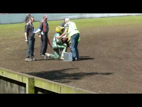 Grasbaanrace Noordwolde EK semi  7 juli 2013  Heat 10 crash Michaela Krupickova