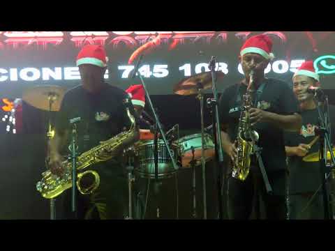 Los Del Momento- Juana La Cubana- La Cobra/Juguito De Piña