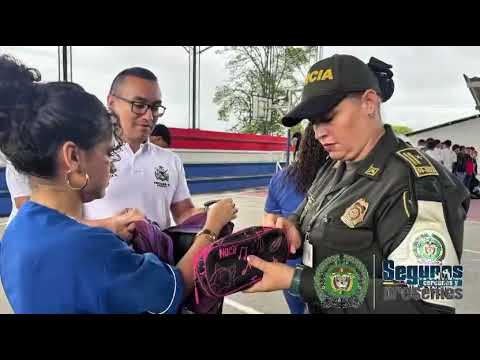 La Policía Nacional trabaja a diario en coordinación con #ComisariadeFamilia y #PersoneriaMunicipal