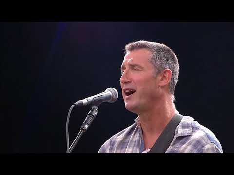 Bon Voyage by Eric Sedge at Cropredy 2018