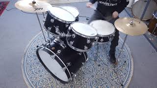 Video thumbnail for 1970s Hayman Vibrasonic  "Showman" Matte Black Drum Kit by Hawthorne Drum Shop