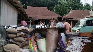 Download lagu Chaya Lama teikhe Tubujakmani 80 Bosta 4000 kg Ration ni Mairung Manjakha mp3