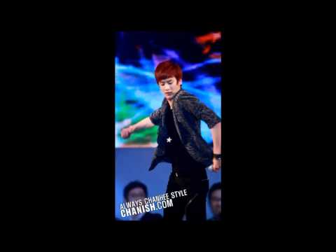 Fancam 111122 teen top - clap @ korea university (chunji focus)