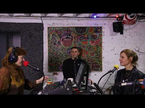 Autori u etru | Otapanje vladara (Ivan Salatić, Jelena Angelovski)